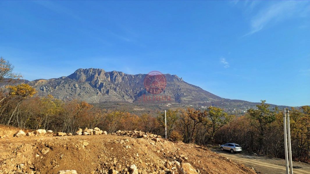 Участок 10 соток п.Лаванда г.Алушта