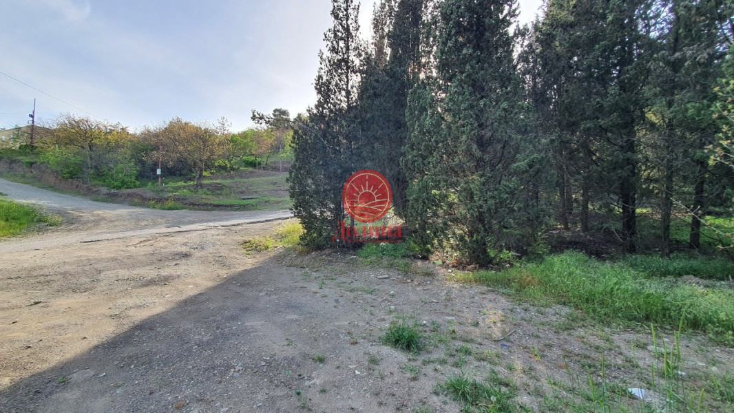 Участок 11 соток пос.Семидворье г.Алушта
