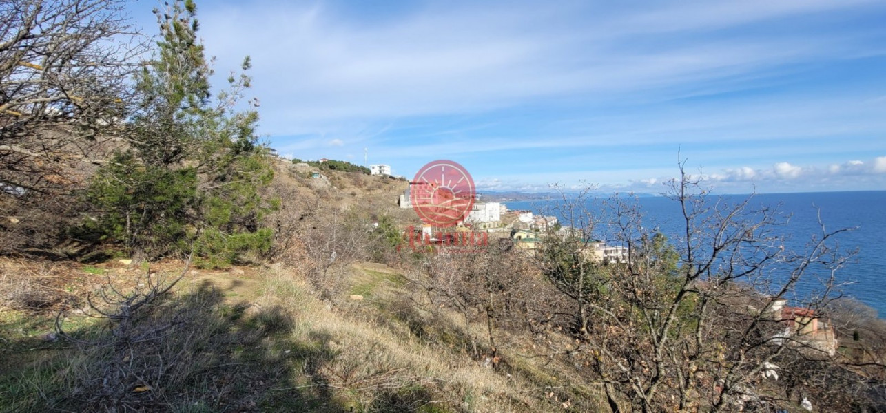 Участок 12 соток п.Семидворье г.Алушта