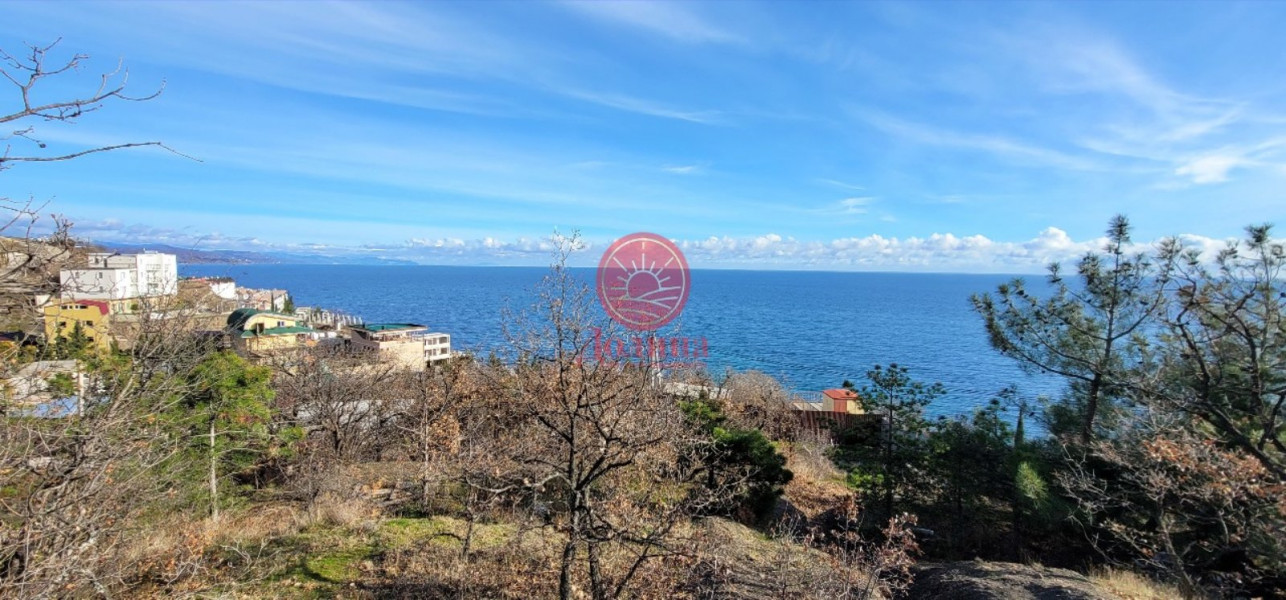 Участок 12 соток п.Семидворье г.Алушта
