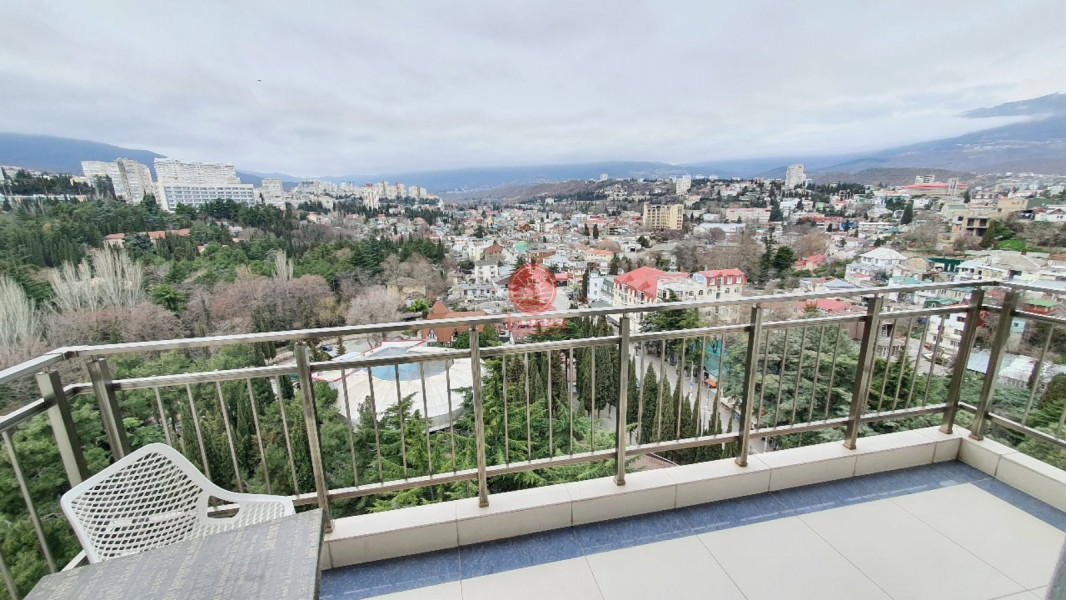 2-комнатная квартира 42 кв.м г.Алушта