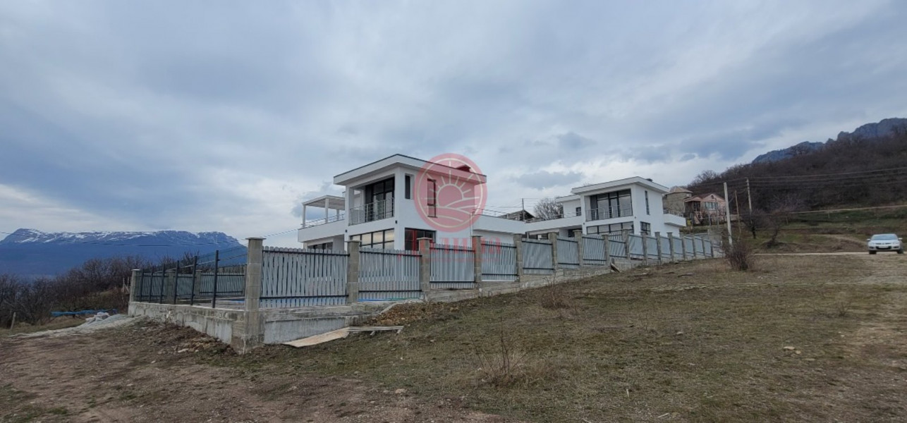 Дом 208.1 кв.м с.Лучистое г.Алушта