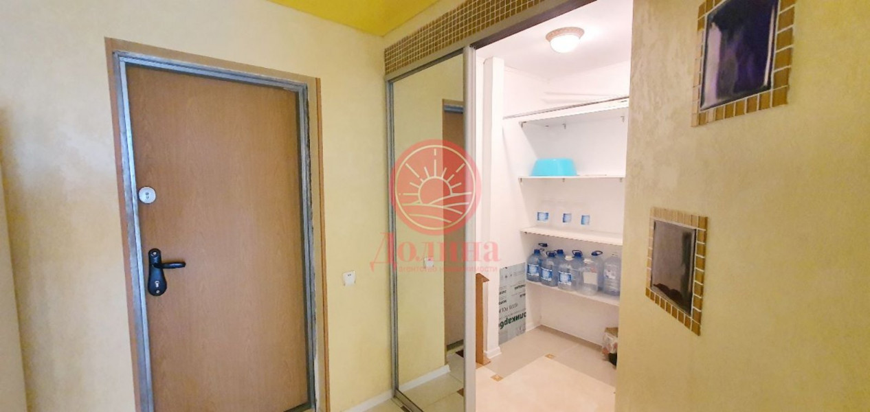 3-комнатные апартаменты 125 кв.м г.Алушта