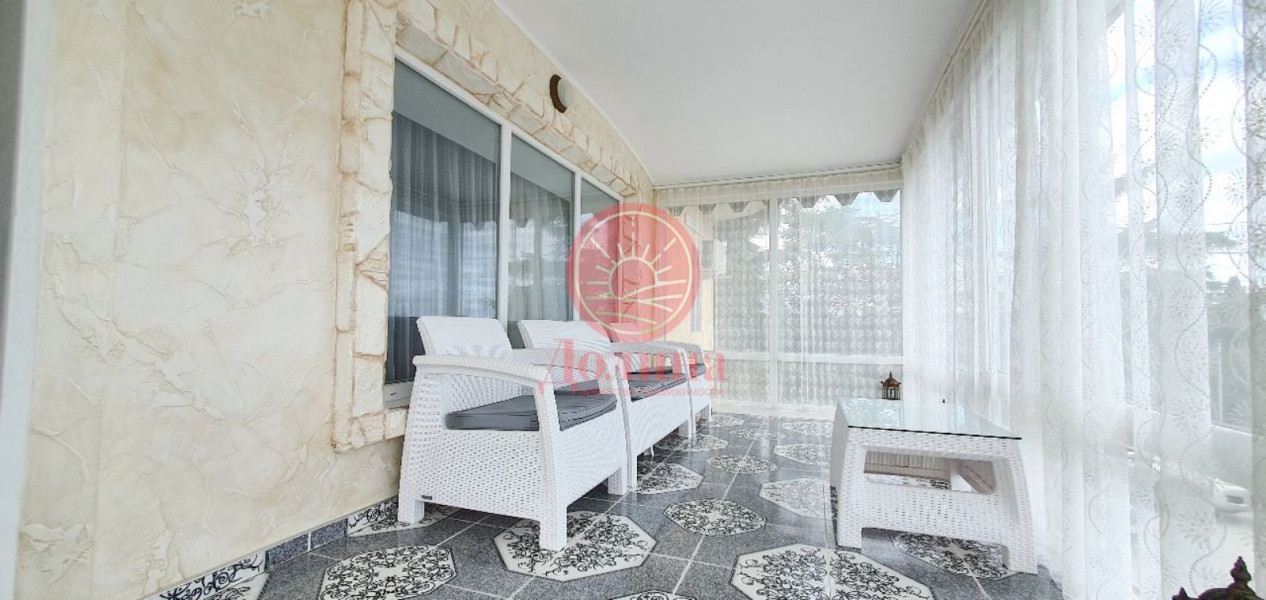 3-комнатные апартаменты 125 кв.м г.Алушта
