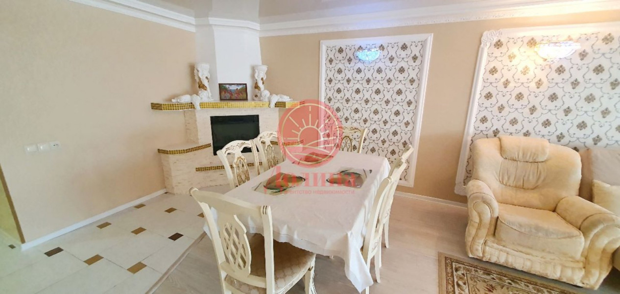 3-комнатные апартаменты 125 кв.м г.Алушта