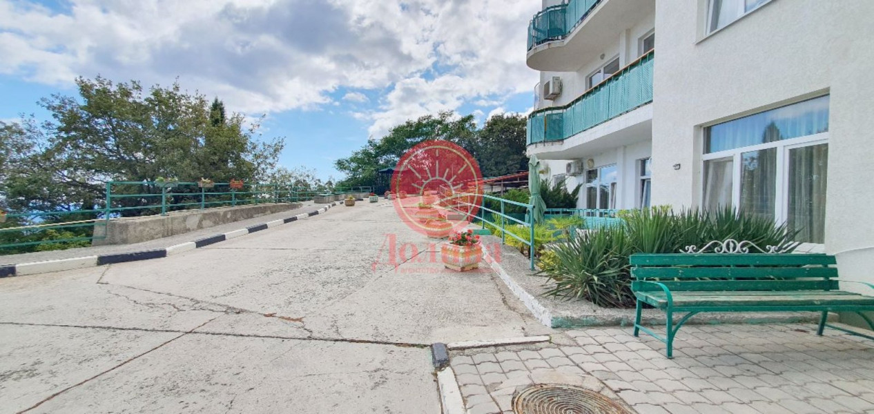 3-комнатные апартаменты 125 кв.м г.Алушта
