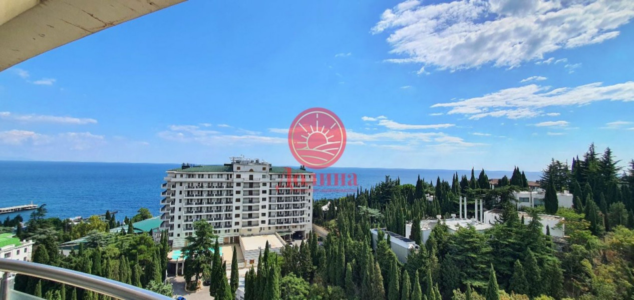3-комнатный двухуровневый пентхаус 250.7 кв.м г.Алушта