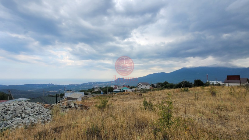 Участок 7.4 соток с.Верхняя Кутузовка г.Алушта