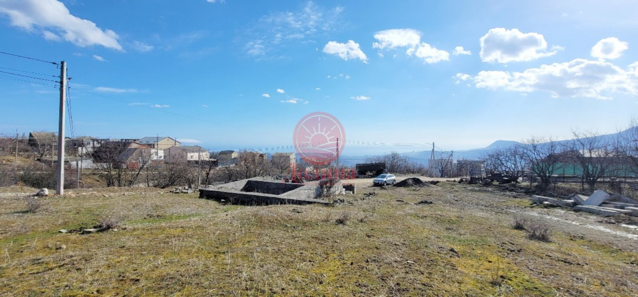 Участок 8 соток с.Верхняя Кутузовка г.Алушта