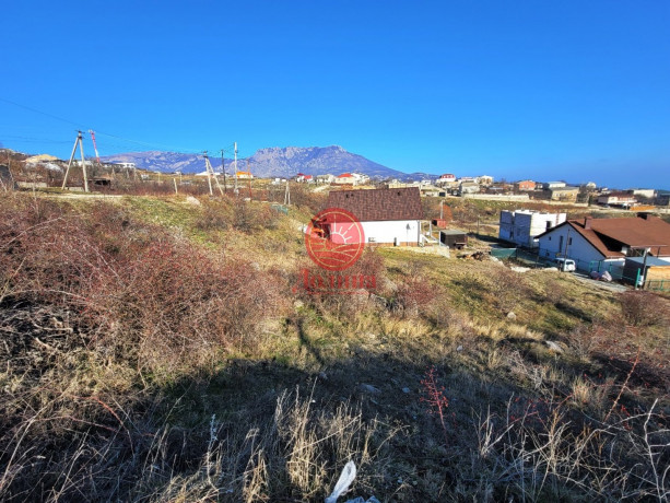 Участок 8 соток с.Верхняя Кутузовка г.Алушта