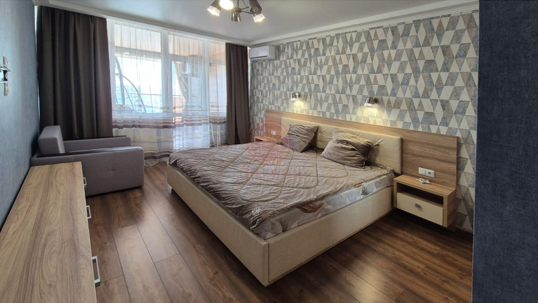 Апартаменты 79.6 кв.м  п.Чайка г.Алушта
