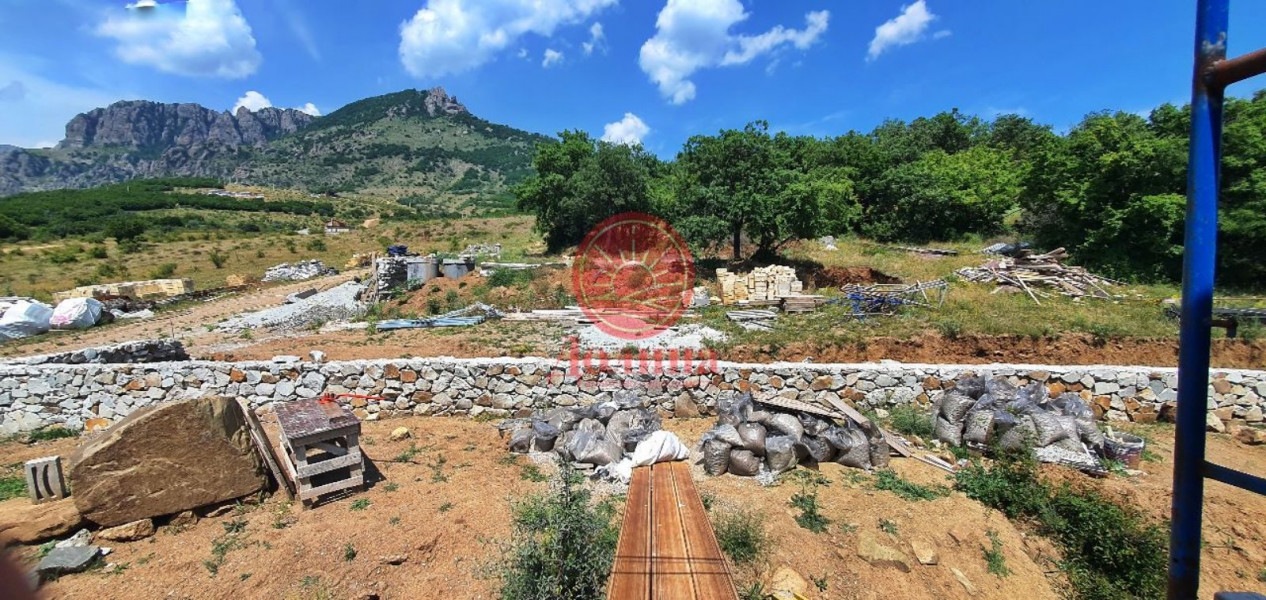 Дом 120 кв.м с.Лучистое г.Алушта