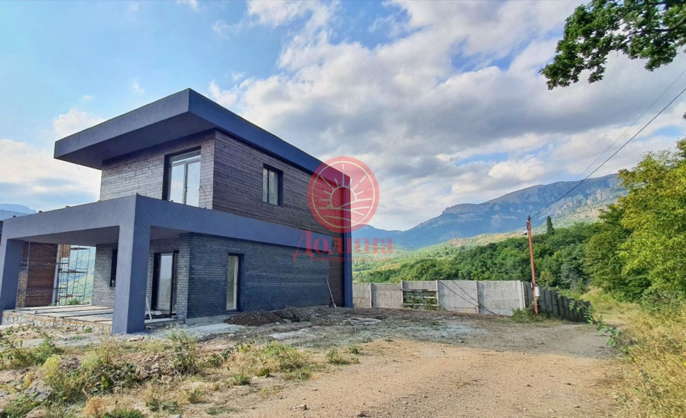 Дом 166.8 кв.м с.Лучистое г.Алушта