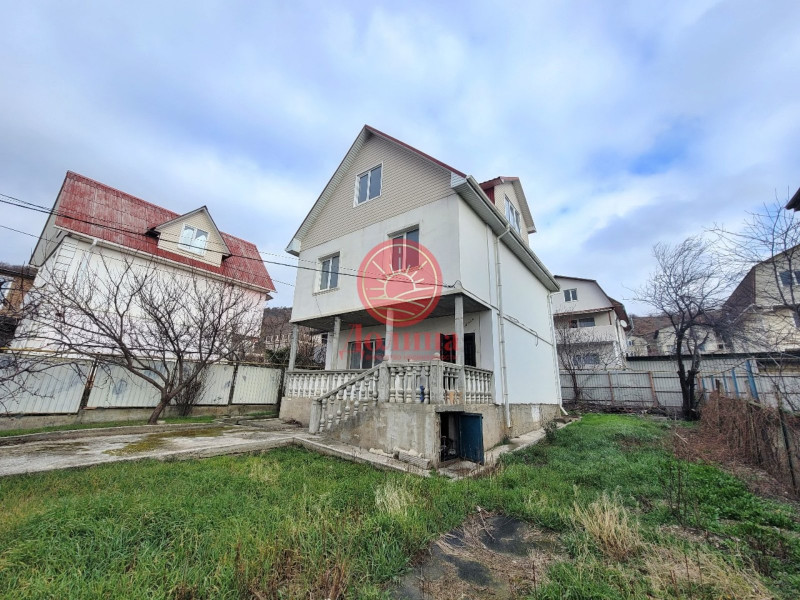 Дом 176 кв.м г.Алушта