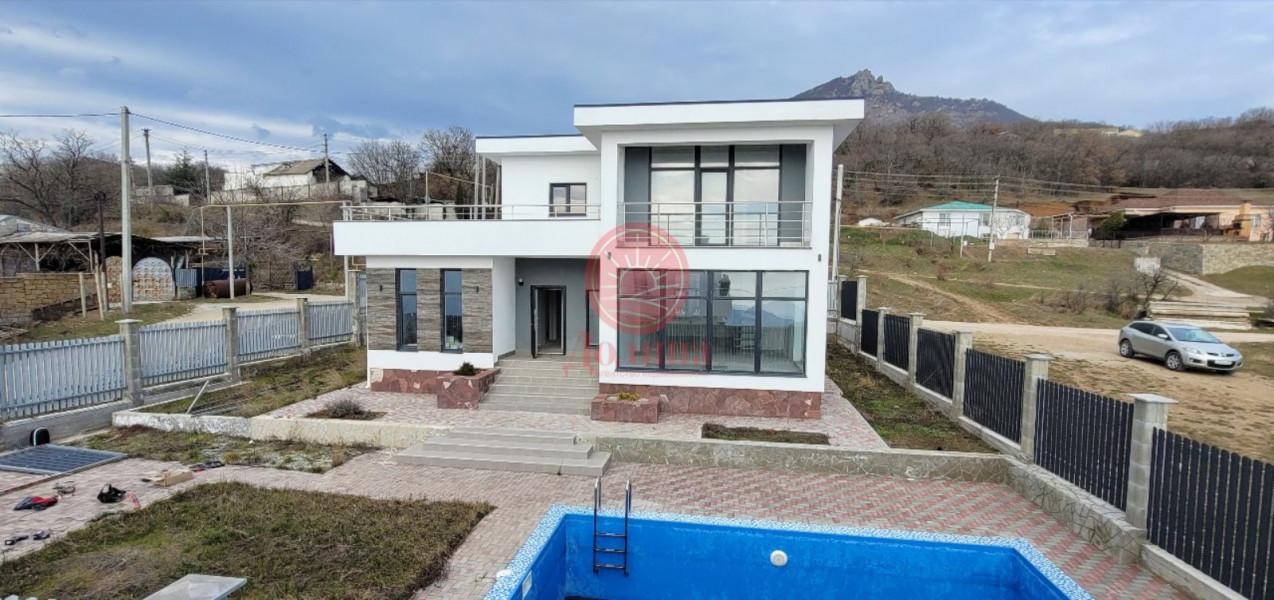 Дом 208.1 кв.м с.Лучистое г.Алушта