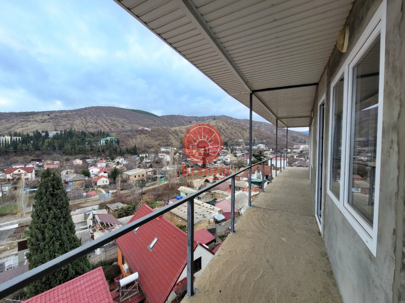 Дом 525 кв.м с.Рыбачье г.Алушта