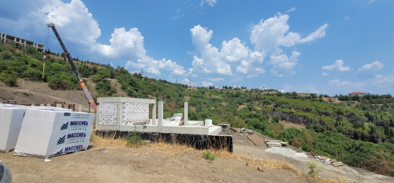 Дом 225.7 кв.м п. Семидворье г.Алушта
