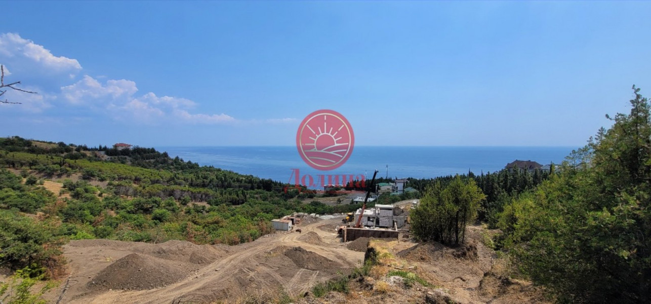 Дом 225.7 кв.м п. Семидворье г.Алушта