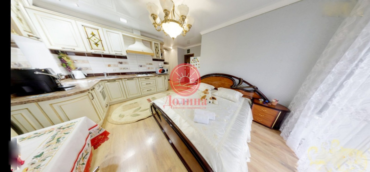 Гостевой дом 382.1 кв.м г.Алушта