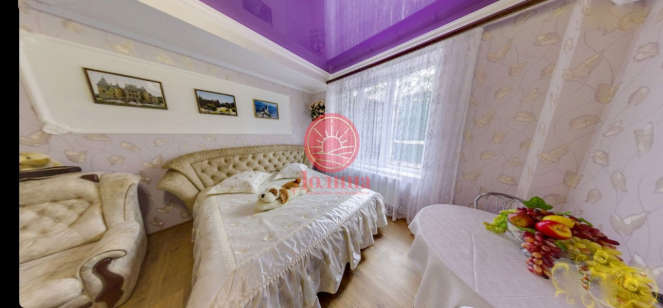 Гостевой дом 382.1 кв.м г.Алушта