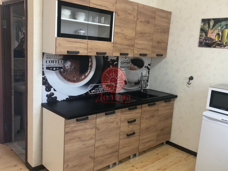 Гостевой дом 400 кв.м с.Лазурное г.Алушта