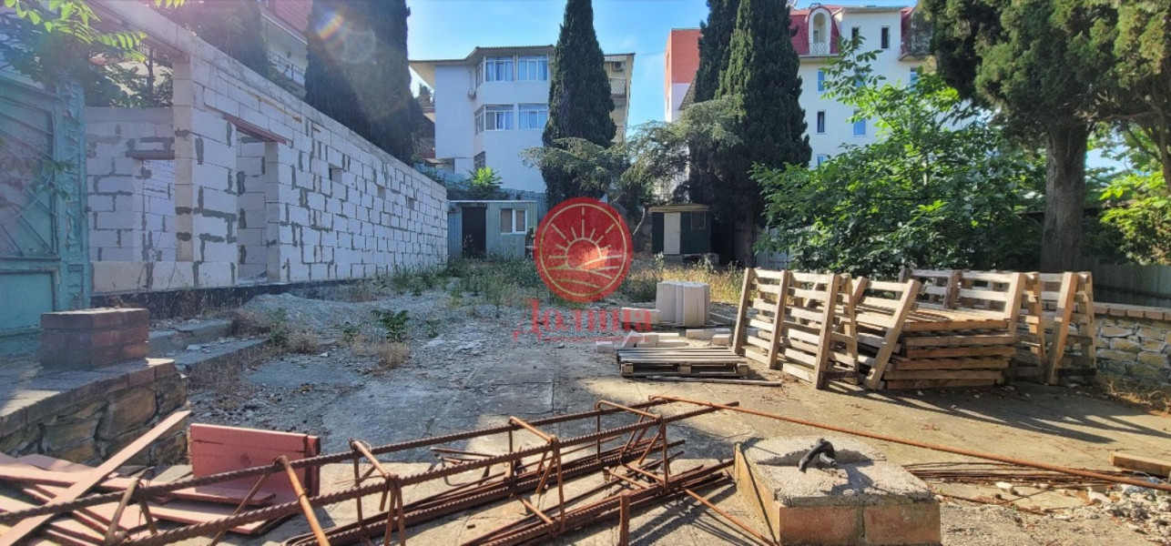 Коммерческая недвижимость 2742 кв.м г.Алушта