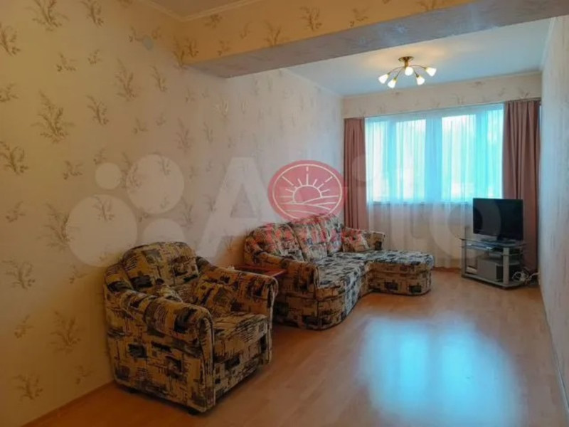 3-комнатная квартира 80 кв.м г.Алушта