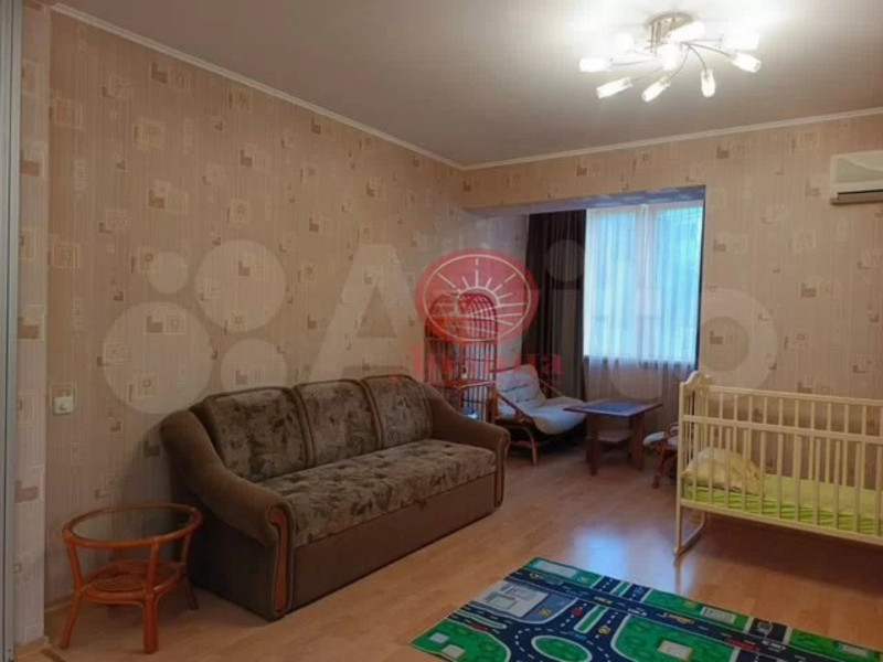 3-комнатная квартира 80 кв.м г.Алушта