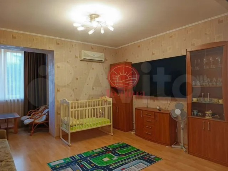 3-комнатная квартира 80 кв.м г.Алушта