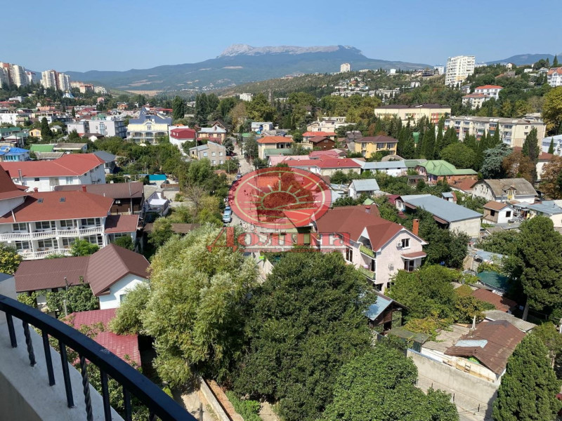 1-комнатные апартаменты 38 кв.м г.Алушта