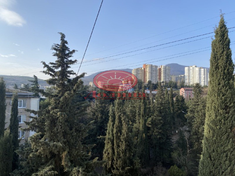 1-комнатная квартира 30 кв.м г.Алушта