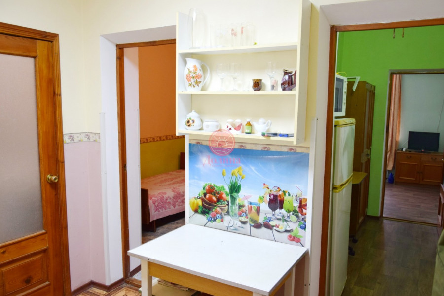2-х комнатная квартира 31.9 кв.м в г. Алушта 