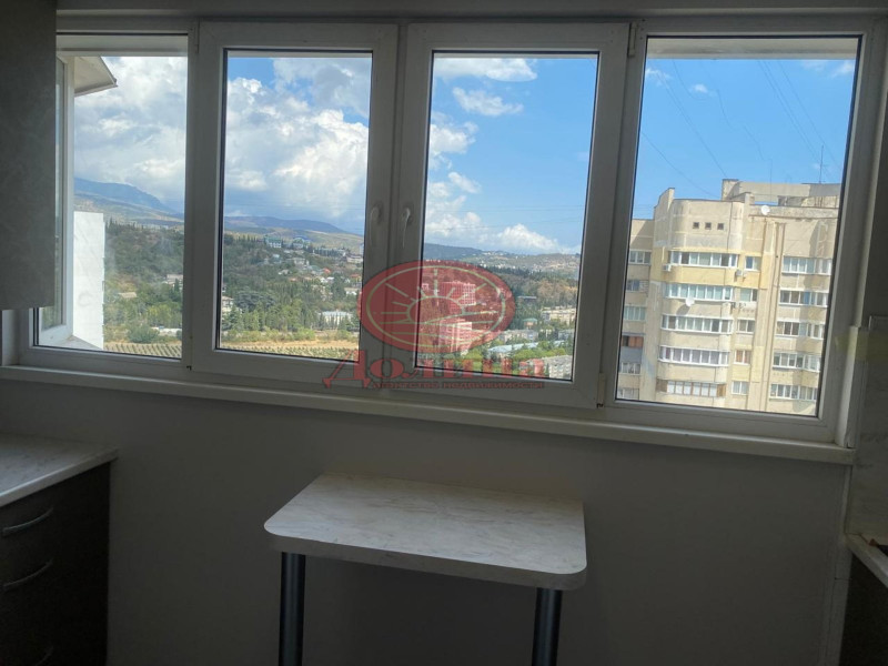 1-комнатная квартира 44 кв.м г.Алушта