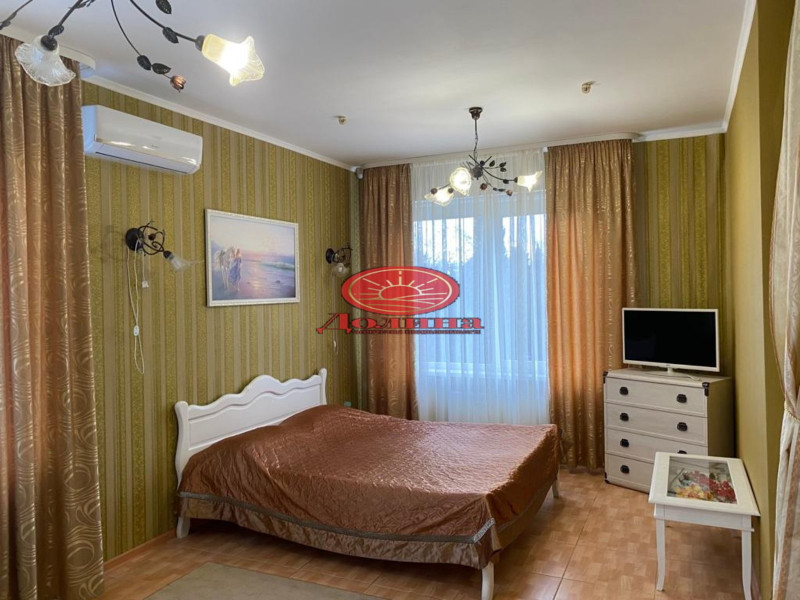 1-комнатные апартаменты 36 кв.м г.Алушта