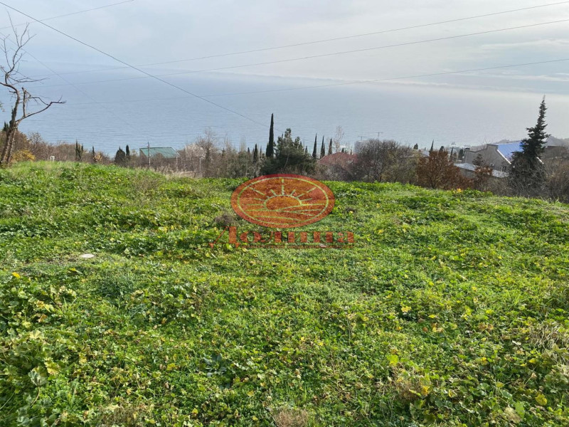 Участок 16 соток п.Малый маяк г.Алушта