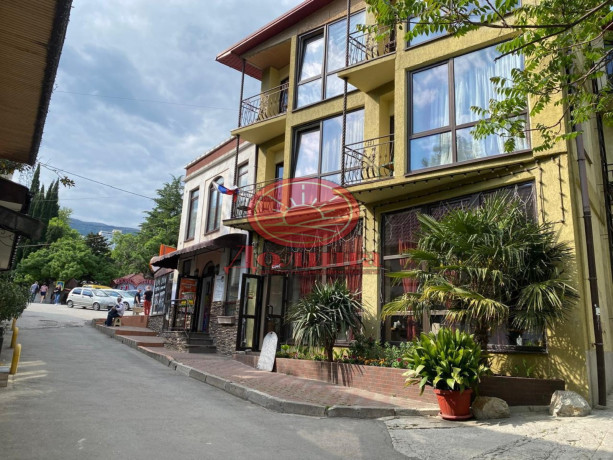 2-комнатные апартаменты 58 кв.м пгт Партенит г.Алушта