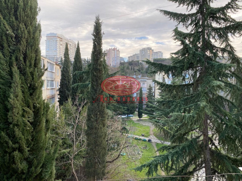 2-комнатная квартира 45.5 кв.м г.Алушта