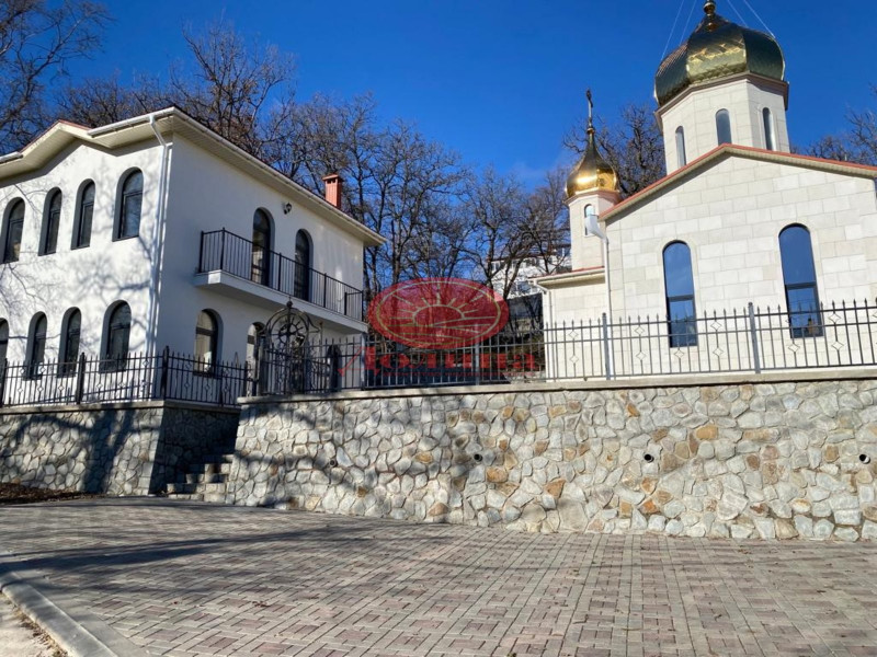 2-комнтаная квартира 49.8 кв.м п.Розовый г.Алушта