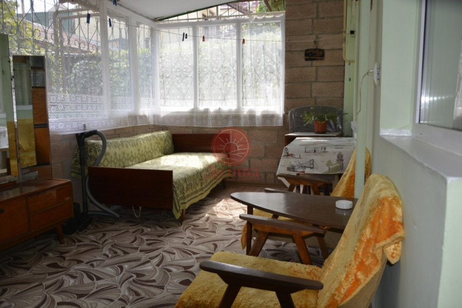 2-комнатная квартира 57 кв.м г.Алушта