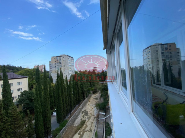 2-комнатная квартира 68 кв.м пгт Партенит г.Алушта