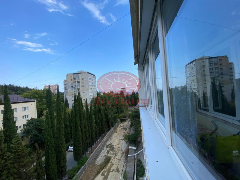 2-комнатная квартира 68 кв.м пгт Партенит г.Алушта