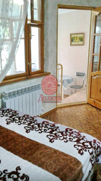 Две однокомнатные квартиры 51 кв.м г.Алушта