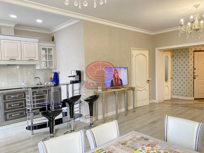 3-комнатная квартира 110 кв.м г.Алушта