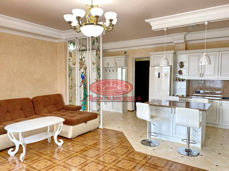3-комнатная квартира 118 кв.м пгт Партенит г.Алушта