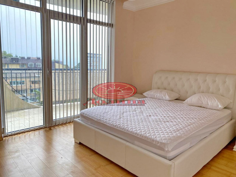 3-комнатная квартира 118 кв.м пгт Партенит г.Алушта