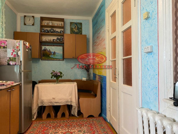 3-комнатная квартира 58 кв.м г.Алушта