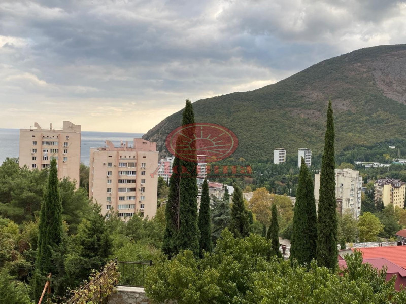3-комнатная квартира 60 кв.м пгт Партенит г.Алушта