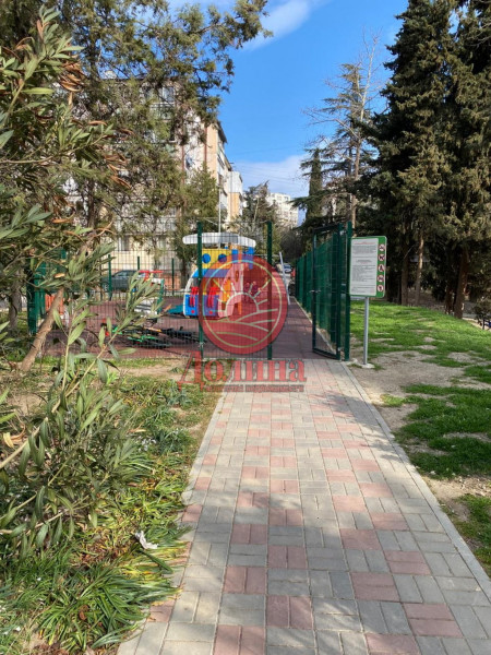 3-комнатная квартира 72.5 кв.м г.Алушта