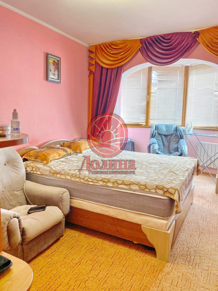 3-комнатная квартира 72.5 кв.м г.Алушта