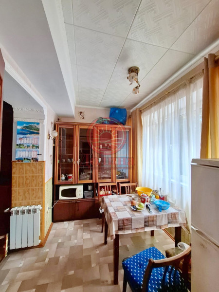 3-комнатная квартира 76 кв.м г.Алушта